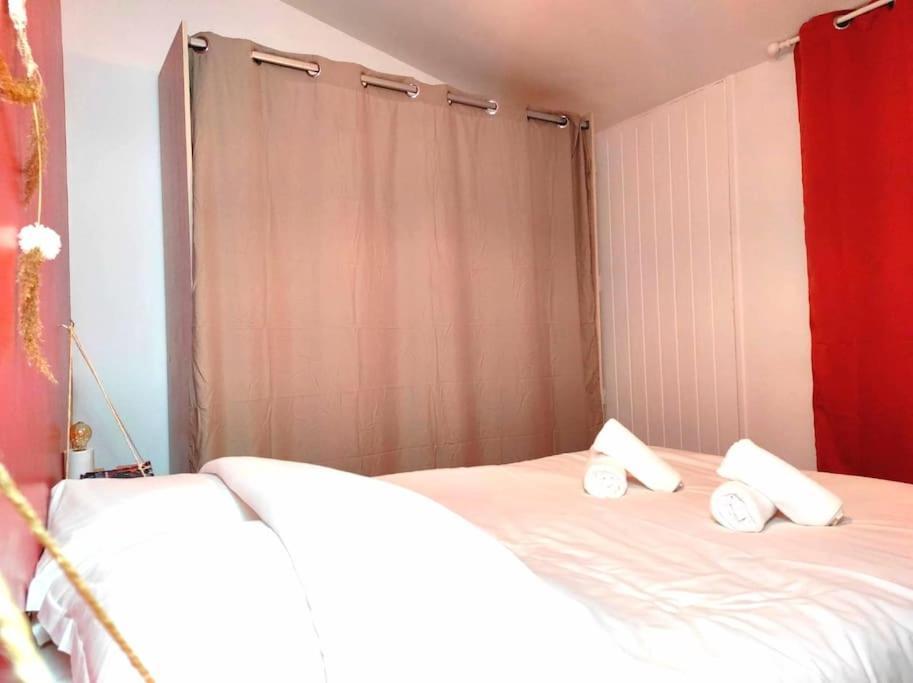 Appartement L'antique Spa: Jacuzzi Sous Patio *