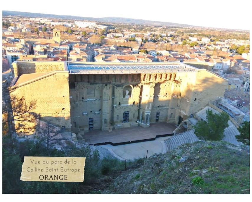 Apartamento L'antique Spa: Jacuzzi Sous Patio *